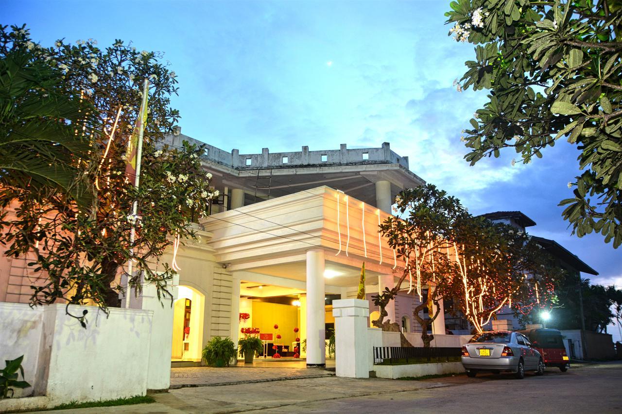 Rainbow Beach Hotel Negombo Exterior foto